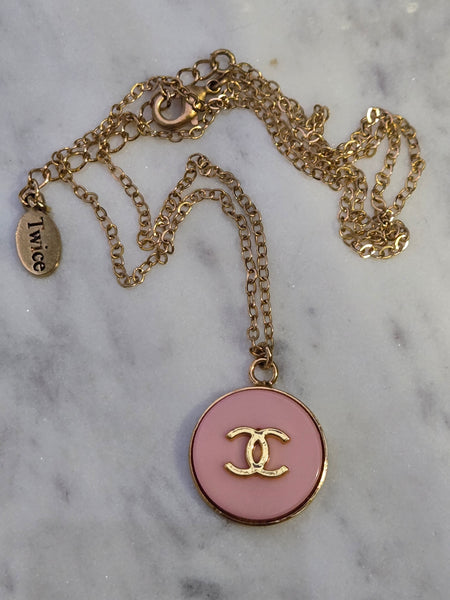 Collier CHANEL upcyclé